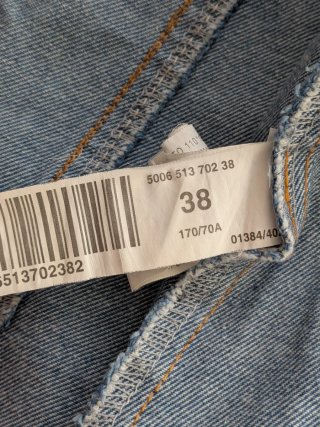 Falda vaquera Stradivarius botones talla 38