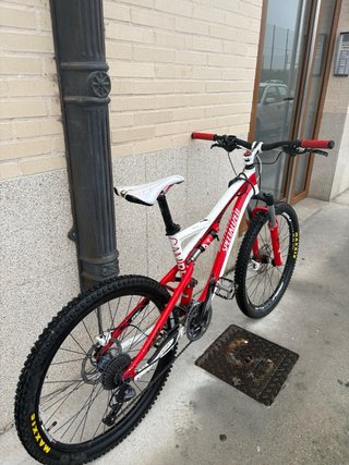 Bici Enduro Specialized Roja
