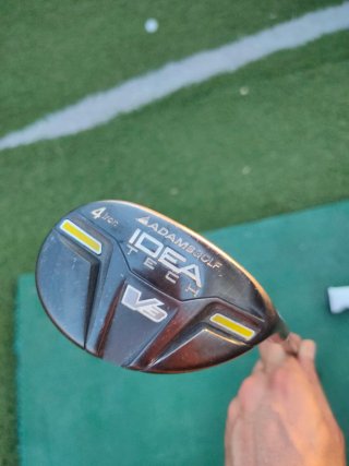 Híbrido 4 Adams Golf