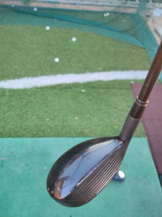 Híbrido 4 Adams Golf