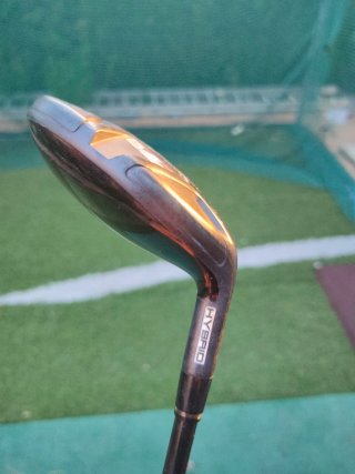 Híbrido 4 Adams Golf