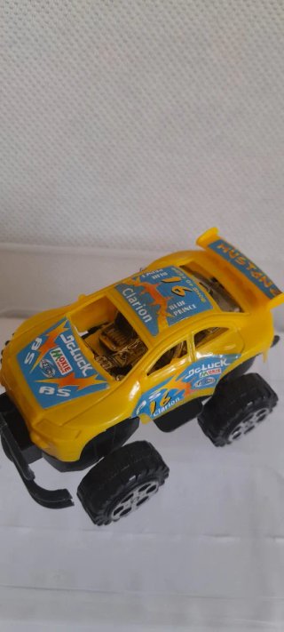 Set 2 Monster Truck Clarion Giallo Blu