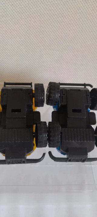 Set 2 Monster Truck Clarion Giallo Blu