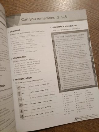 English File: Pre-Intermediate: Student's Book/...
