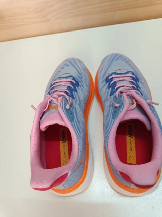Zapatillas Hoka Clifton 9 talla 37 Azul Rosa