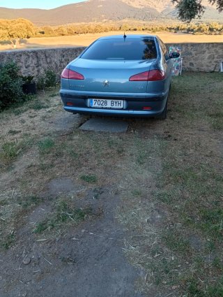 Peugeot 607 2002