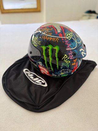 Casco HJC Monster Energy Graffiti
