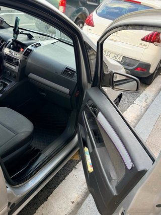 Opel Zafira 2005