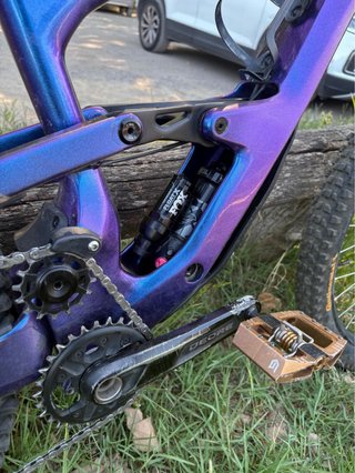 Cannondale Jekyll Carbon 29” – Enduro de alta gama