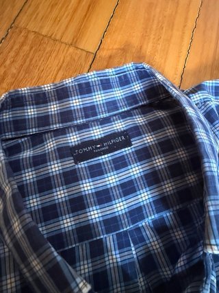 Camisa Tommy Hilfiger xadrez azul e branco