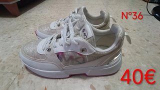 Zapatillas deportivas blancas talla 42