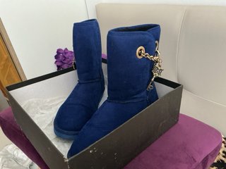 Botas Love Moschino azules nuevas
