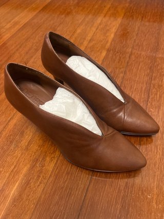 Botines de piel marrones