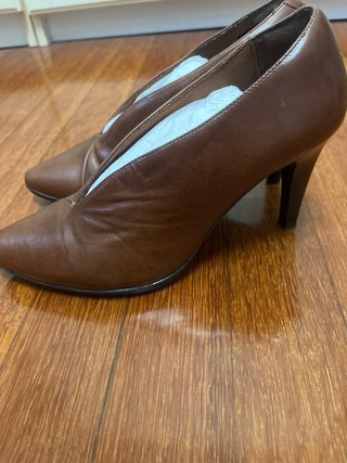 Botines de piel marrones