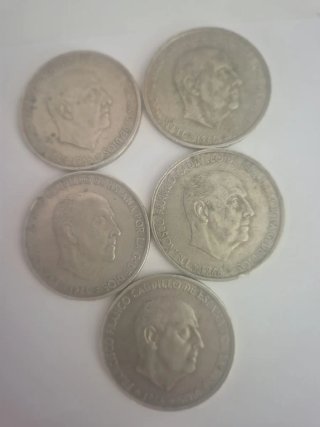 Lote 5 monedas 100 pts Franco estrellas 66-68