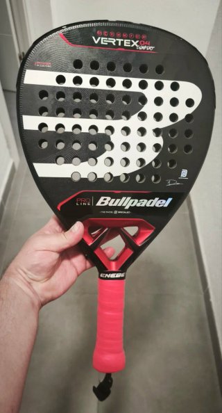 Pala Bullpadel Vertex 04 Comfort