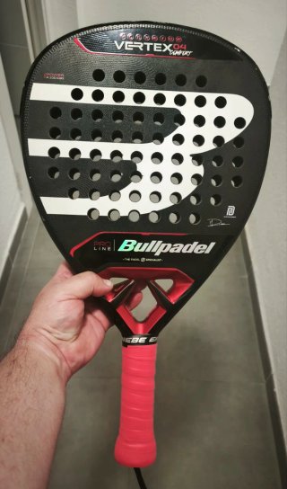 Pala Bullpadel Vertex 04 Comfort