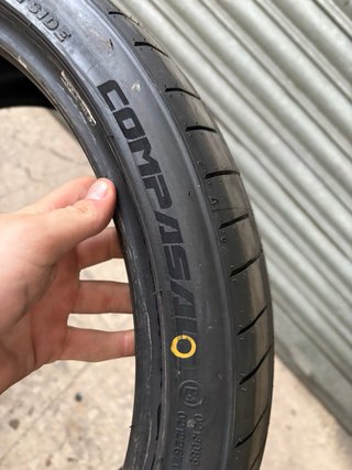 Neumáticos 225/35/18
