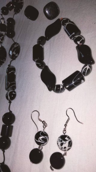 Conjunto Collar, Pulsera y 2 Pendientes