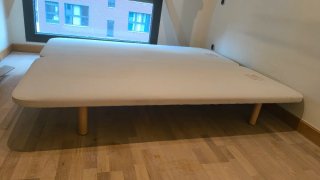 Somier tapizado blanco