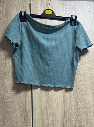 Tops cortos,uno por 2€ y las dos por 3€