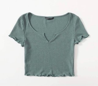 Tops cortos,uno por 2€ y las dos por 3€