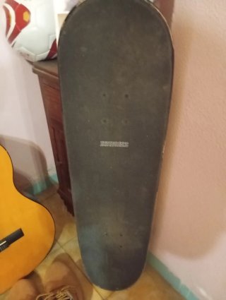 Skate negro SkateDeluxe