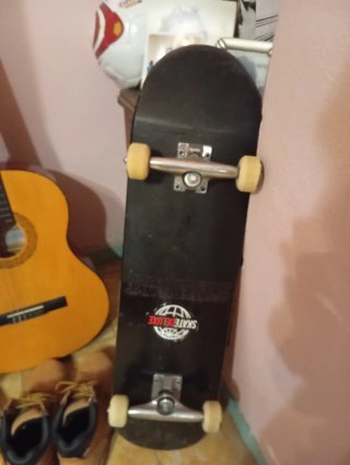 Skate negro SkateDeluxe