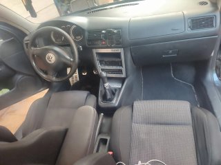 Volkswagen Golf 2003