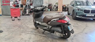 Yamaha 250 Maxi Scooter Automática