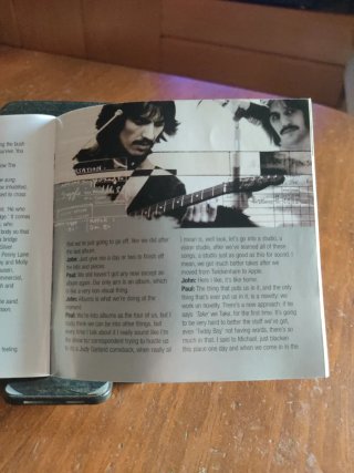 2CD. The Beatles : Let It Be... Naked