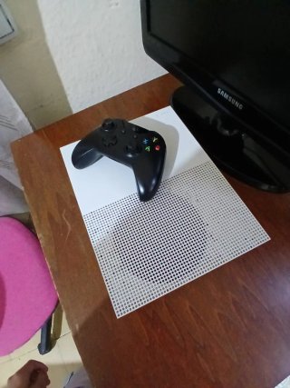 Xbox One S Blanca 1tb
