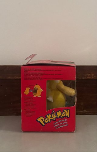 Figura Pokémon Psyduck Electrónica Hasbro
