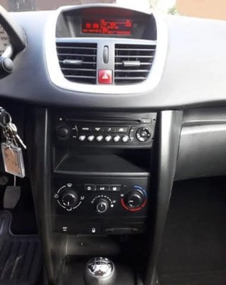 Peugeot 207 2010