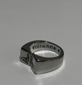 Anillo Vivienne Westwood inoxidable Ajustable