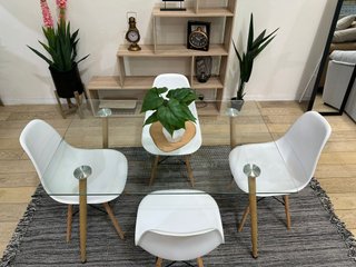 Comedor NUEVO mesa + 4 sillas