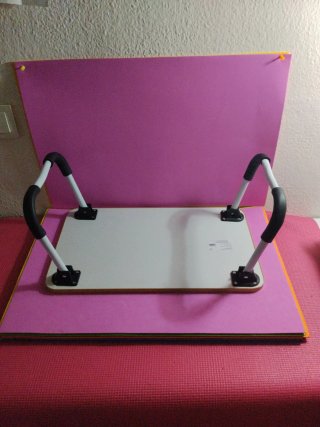 Mesa auxiliar para desayuno y trabajo