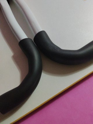 Mesa auxiliar para desayuno y trabajo