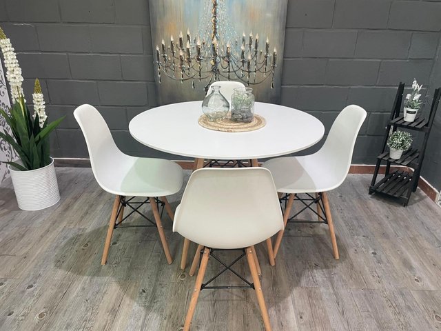 ️ Comedor mesa + 4 sillas estilo nórdico – Nuevo
