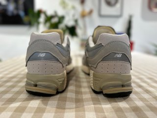 New Balance 2002r Gris