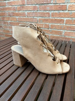 Sandalias tacón ancho sin estrenar
