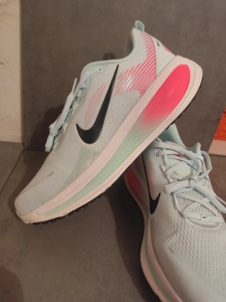 Nike ZoomX Vomero 18 Talla 49.5
