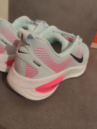 Nike ZoomX Vomero 18 Talla 49.5