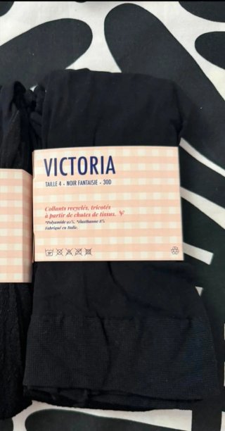 Medias Victoria Talla 4 (30D) Negras, italiana.