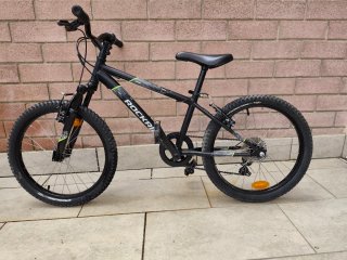 Bicicleta Rockrider Negra. 6 - 9 años