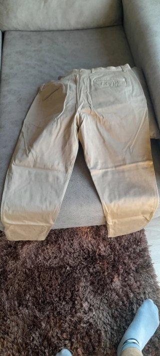 Pantalones beige