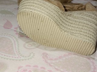 Sandalias cuña alta beige N°35