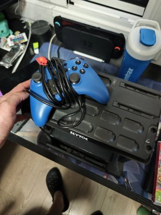 Nintendo Switch OLED + 3 juegos + accesorios