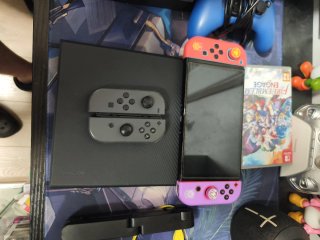 Nintendo Switch OLED + 3 juegos + accesorios
