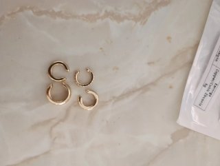 Pendientes de clip dorados